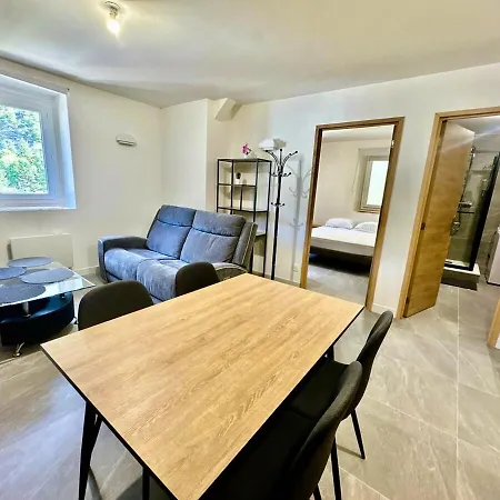 Bright & Modern One-bedroom In *